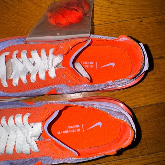 Nike Men's Vibrant Red and Blue waffle one Sneakers - Picture 9 of 11